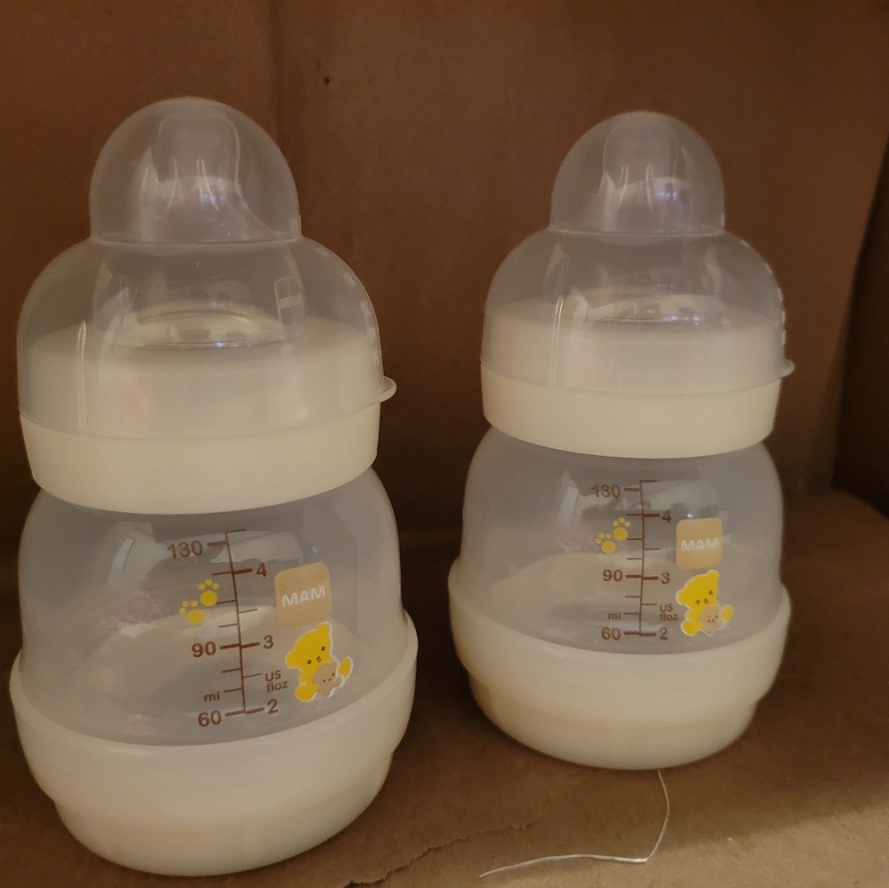 2pc set of 4oz MAM bottles